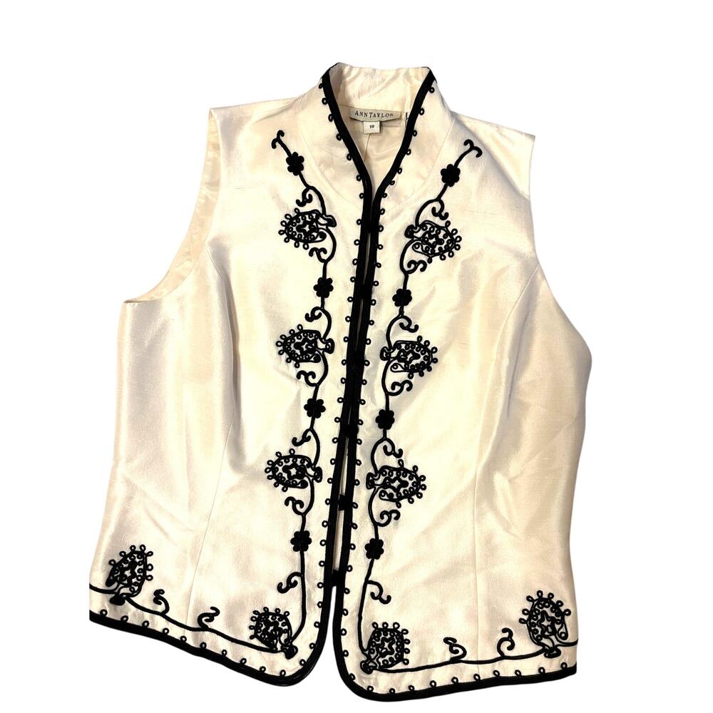 Vintage paisley embroidered classic silk top Asian inspired